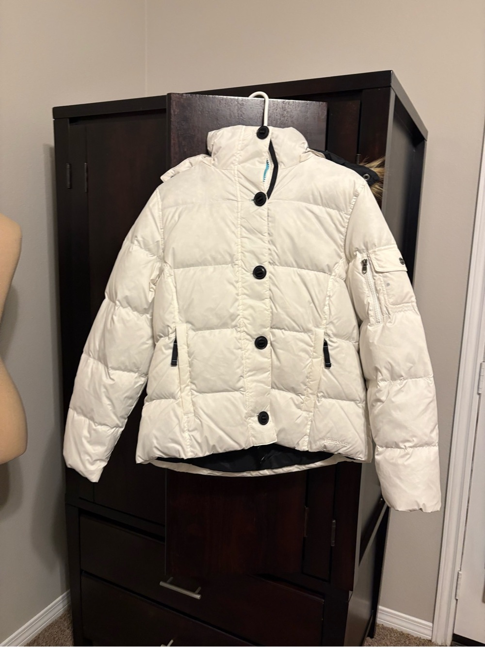 L.L.Bean 80% Goose Down Puffer Jacket Ivory Faux Fur Hood M